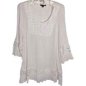 Cal Style size large white tunic/top in a bohemian semi lace accents3/4 sleeve